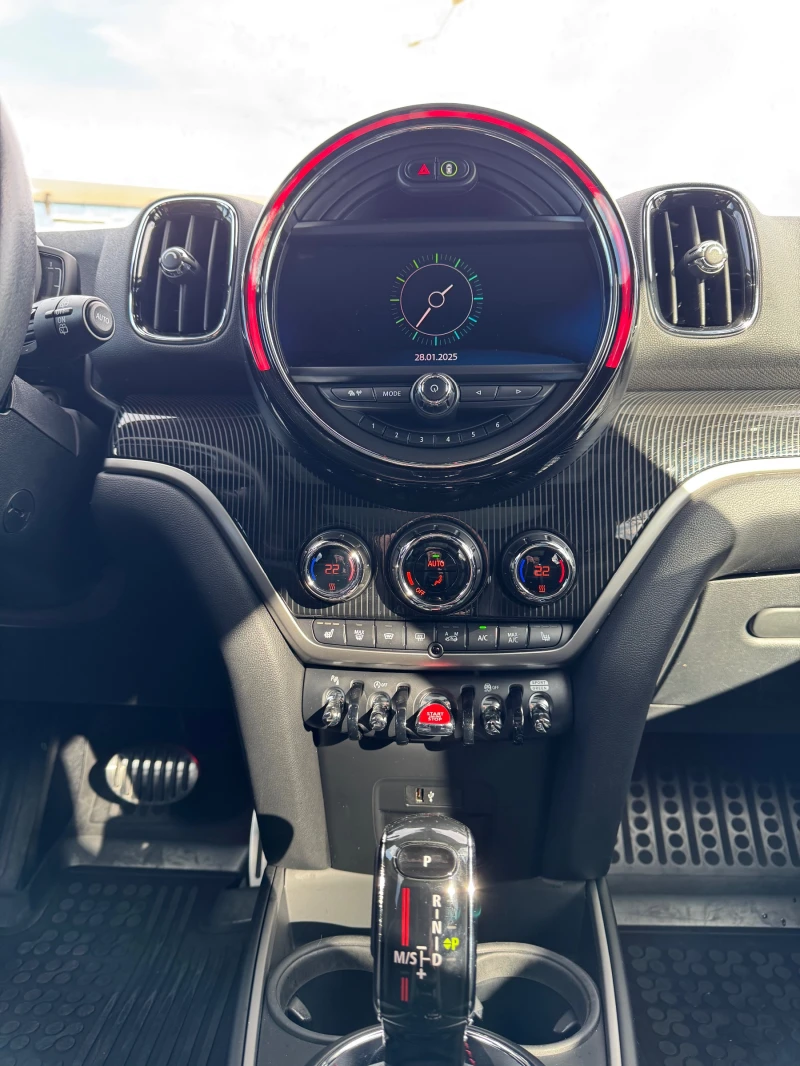 Mini John Cooper Works 2.0T/306 h.p., снимка 12 - Автомобили и джипове - 48864569