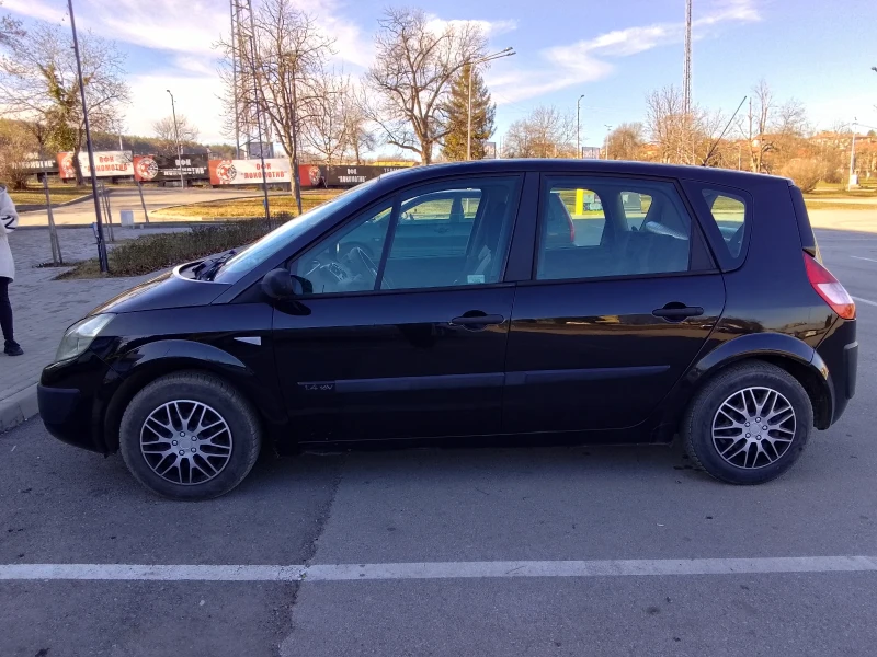 Renault Scenic, снимка 9 - Автомобили и джипове - 48923779