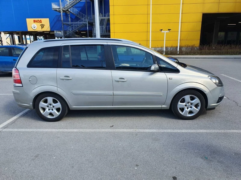 Opel Zafira 1.9 cdti, снимка 2 - Автомобили и джипове - 49346531