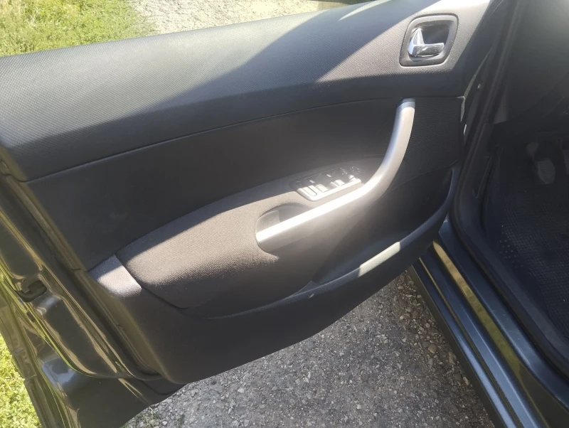 Peugeot 308 2.0 HDI , снимка 9 - Автомобили и джипове - 52605748