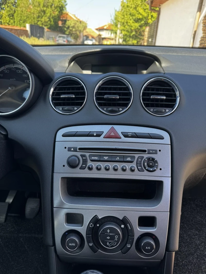 Peugeot 308 1.6 HDI, снимка 7 - Автомобили и джипове - 51912172