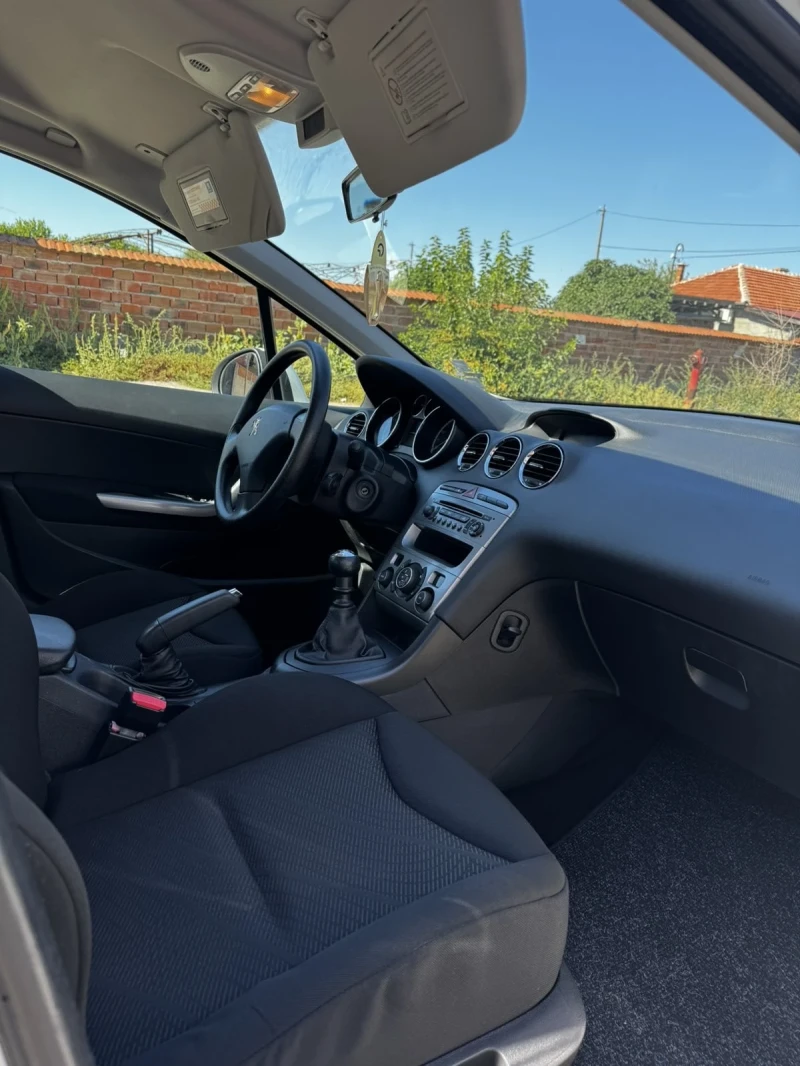 Peugeot 308 1.6 HDI, снимка 9 - Автомобили и джипове - 51912172