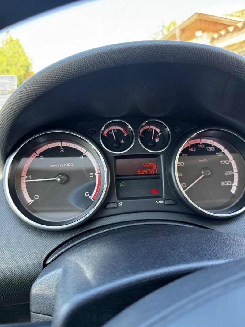 Peugeot 308 1.6 HDI, снимка 8 - Автомобили и джипове - 51912172