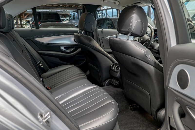 Mercedes-Benz E 300 DE/4Matic/Virtual/Sedan/, снимка 10 - Автомобили и джипове - 52389755