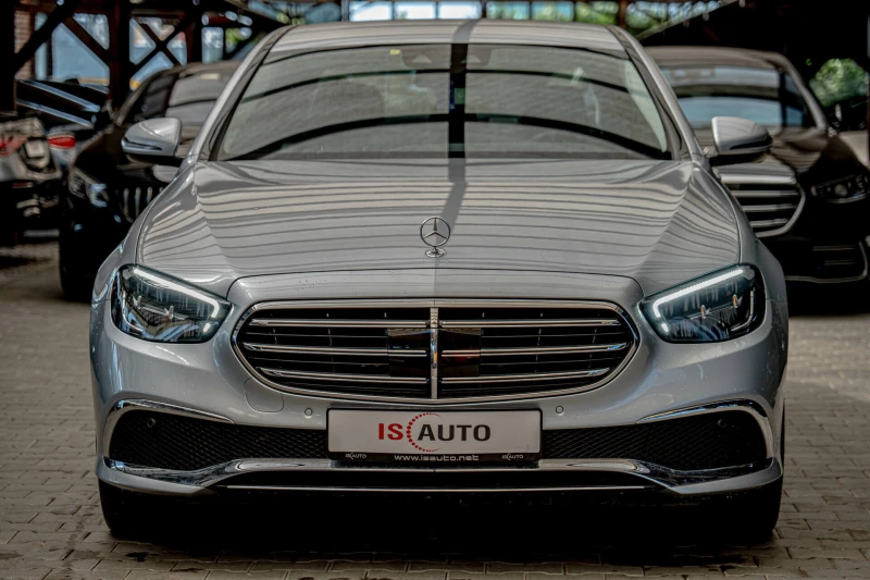 Mercedes-Benz E 300 DE/4Matic/Virtual/Sedan/, снимка 2 - Автомобили и джипове - 52389755