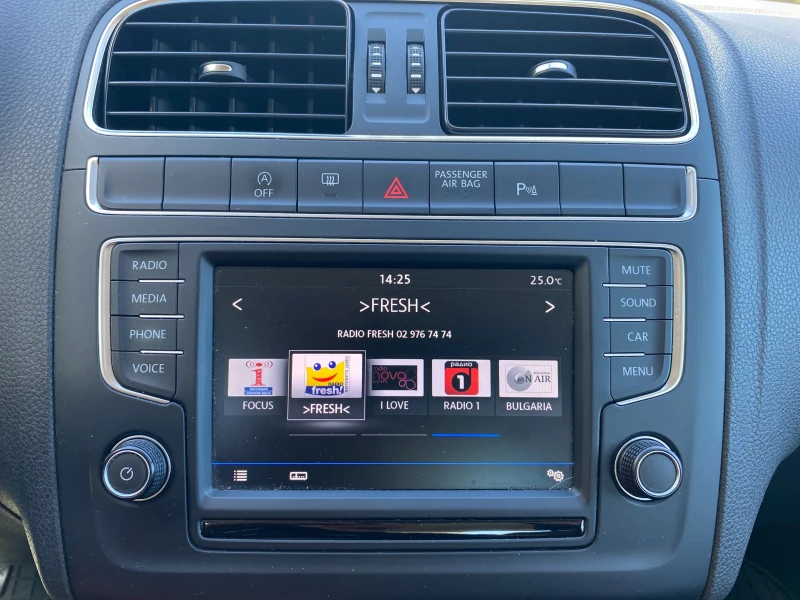 VW Polo 1.4TDI BMT, снимка 11 - Автомобили и джипове - 52736750