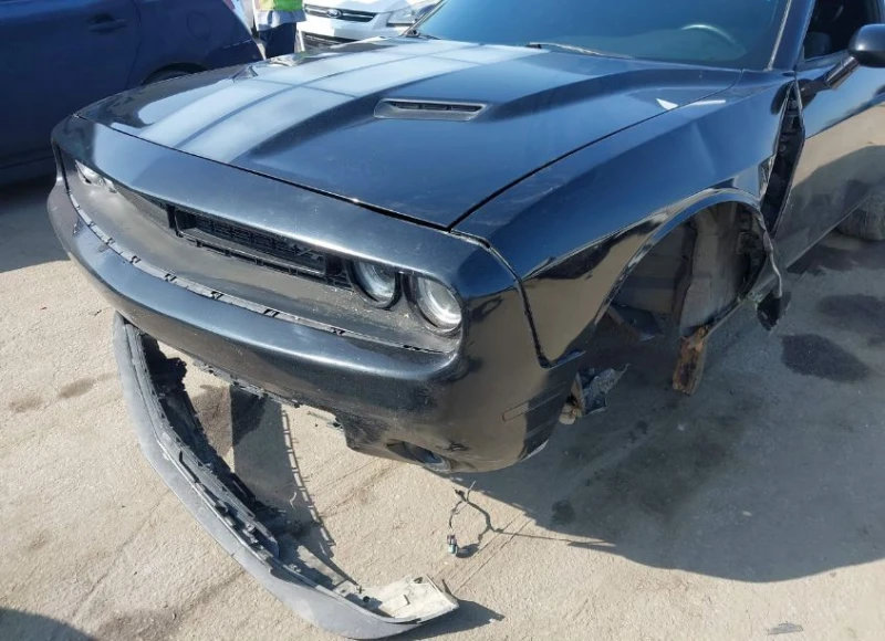 Dodge Challenger, снимка 6 - Автомобили и джипове - 53094413