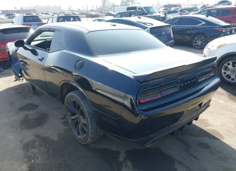 Dodge Challenger, снимка 3 - Автомобили и джипове - 53094413