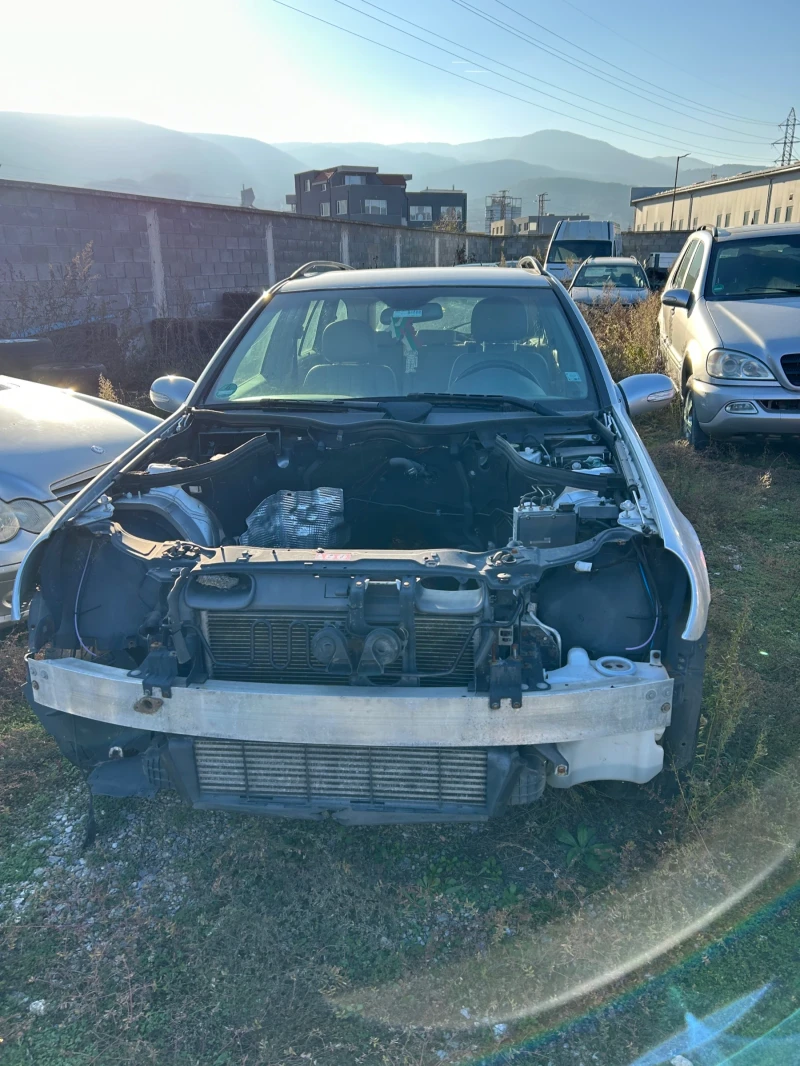 Mercedes-Benz C 220, снимка 10 - Автомобили и джипове - 53289348