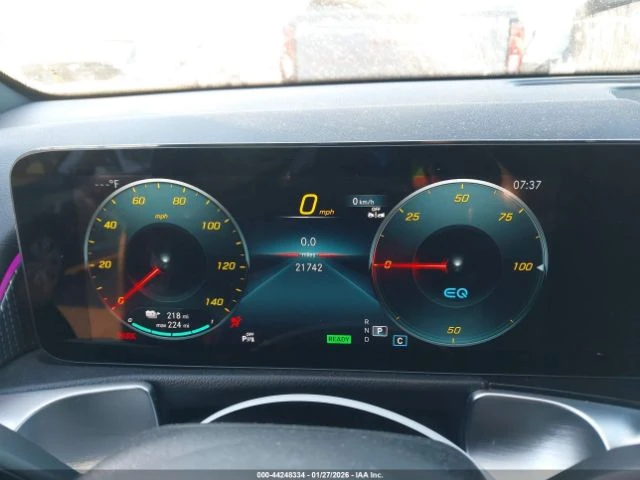 Mercedes-Benz EQB 4MATIC* КОжа* Подгрев* Обдухване* ФИКСИРАНА ЦЕНА, снимка 7 - Автомобили и джипове - 53989539