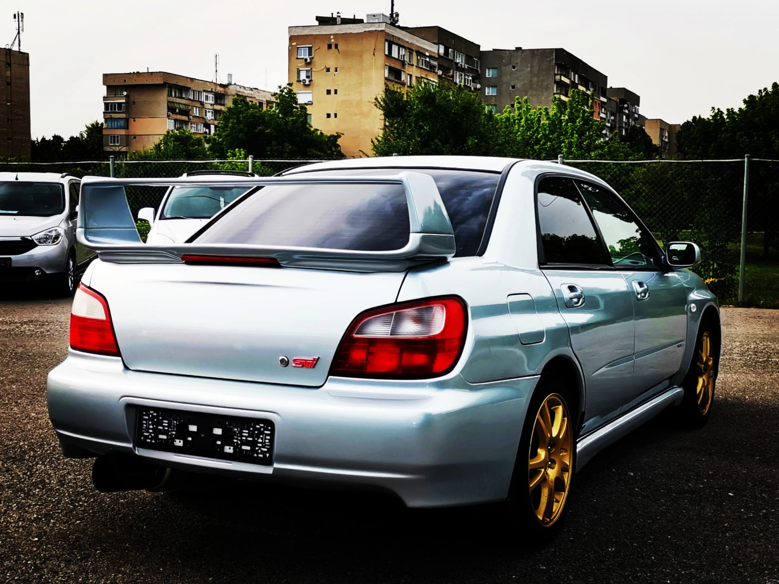 Subaru Impreza STI 2.0 265к.с - изображение 4