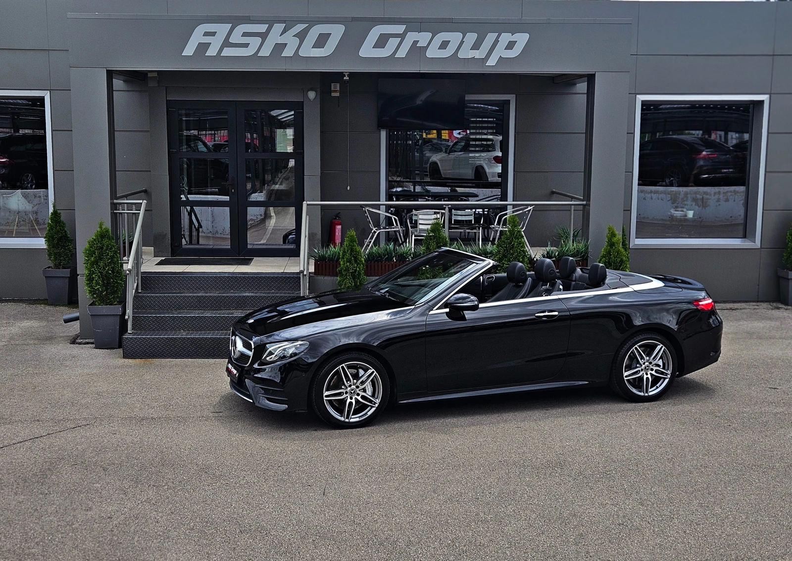 Mercedes-Benz E 400 AMG/4MAT/DISTRONIC///CAMERA/AMBIENT | Mobile.bg   17