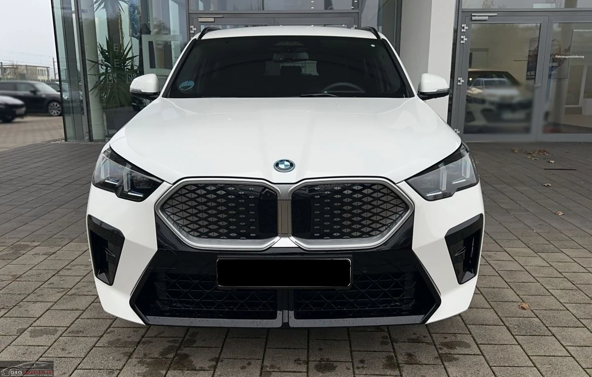 BMW iX2 30/XDRIVE/M-SPACKET/306HP/360/ACC/HEADUP/131f - изображение 2