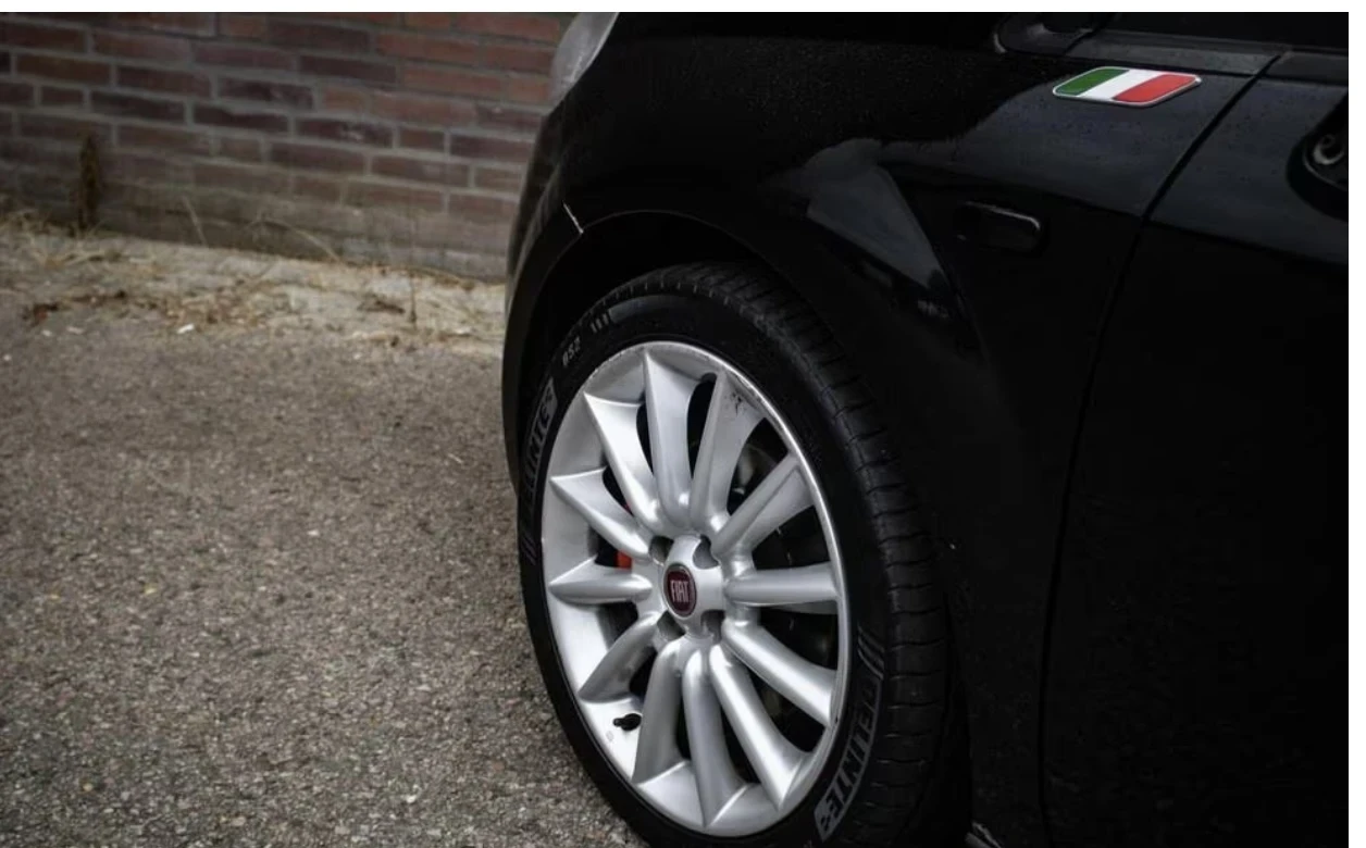 Fiat Punto 1.4 Turbo GT - изображение 7