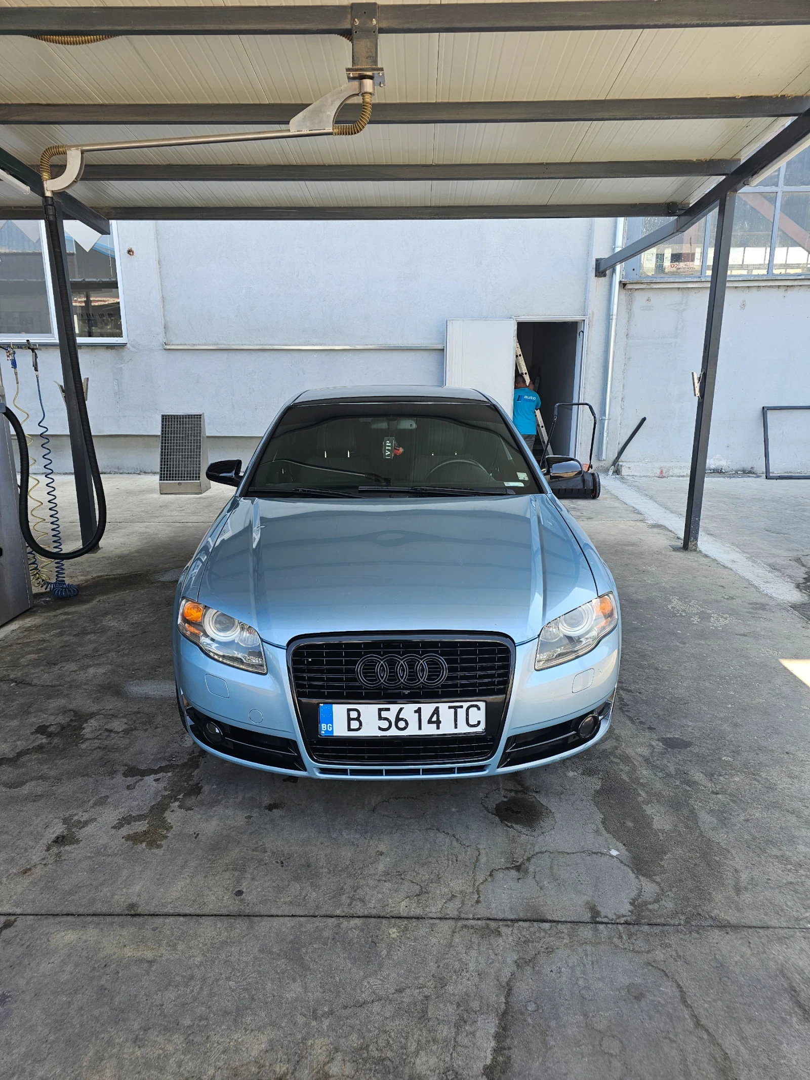 Audi A4 3.0 TDI 4x4 - изображение 6