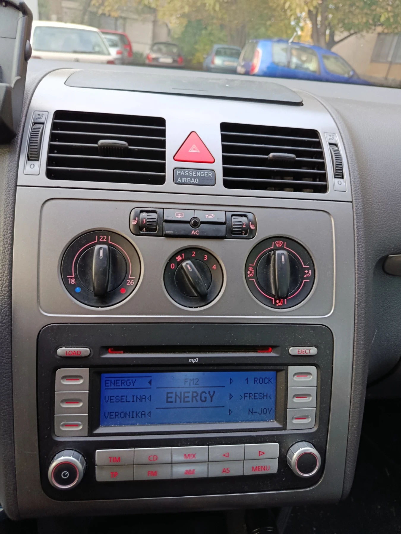 VW Touran 2.0 tdi - изображение 8