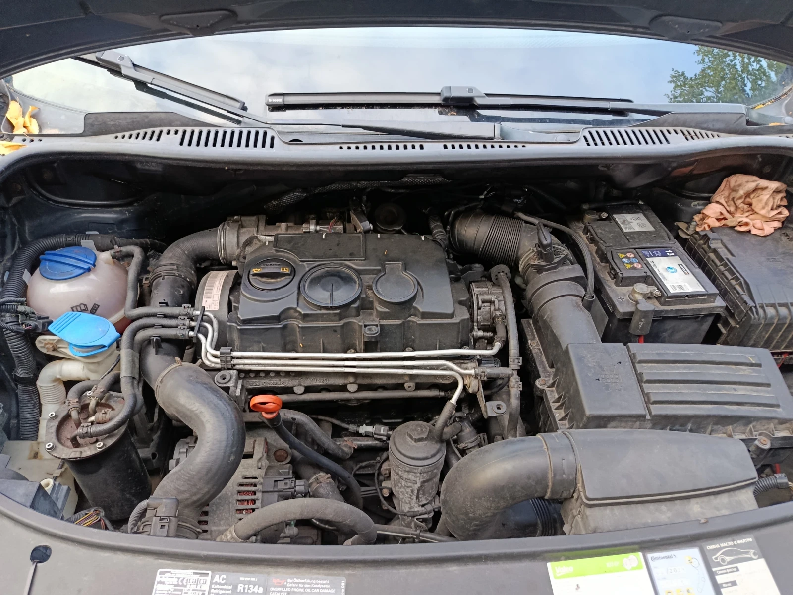 VW Touran 2.0 tdi - изображение 9