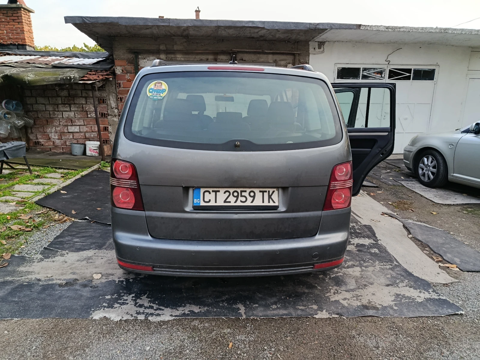 VW Touran 2.0 tdi - изображение 5