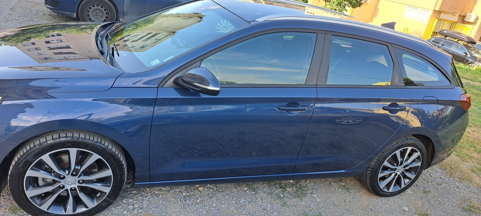 Hyundai I30 1.6 CRDI  110 �.�. DCT  | Mobile.bg � ����������� 12