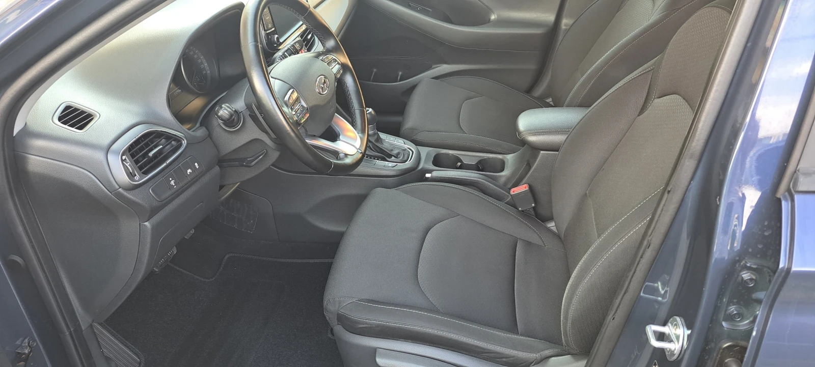 Hyundai I30 1.6 CRDI  110 �.�. DCT  | Mobile.bg � ����������� 10