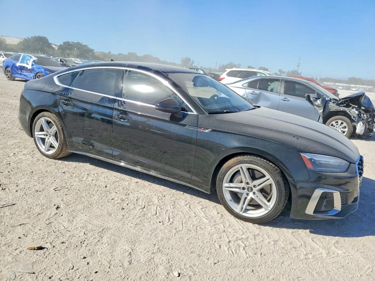 Audi A5 2.0l Premium 45, снимка 4 - Автомобили и джипове - 53939659