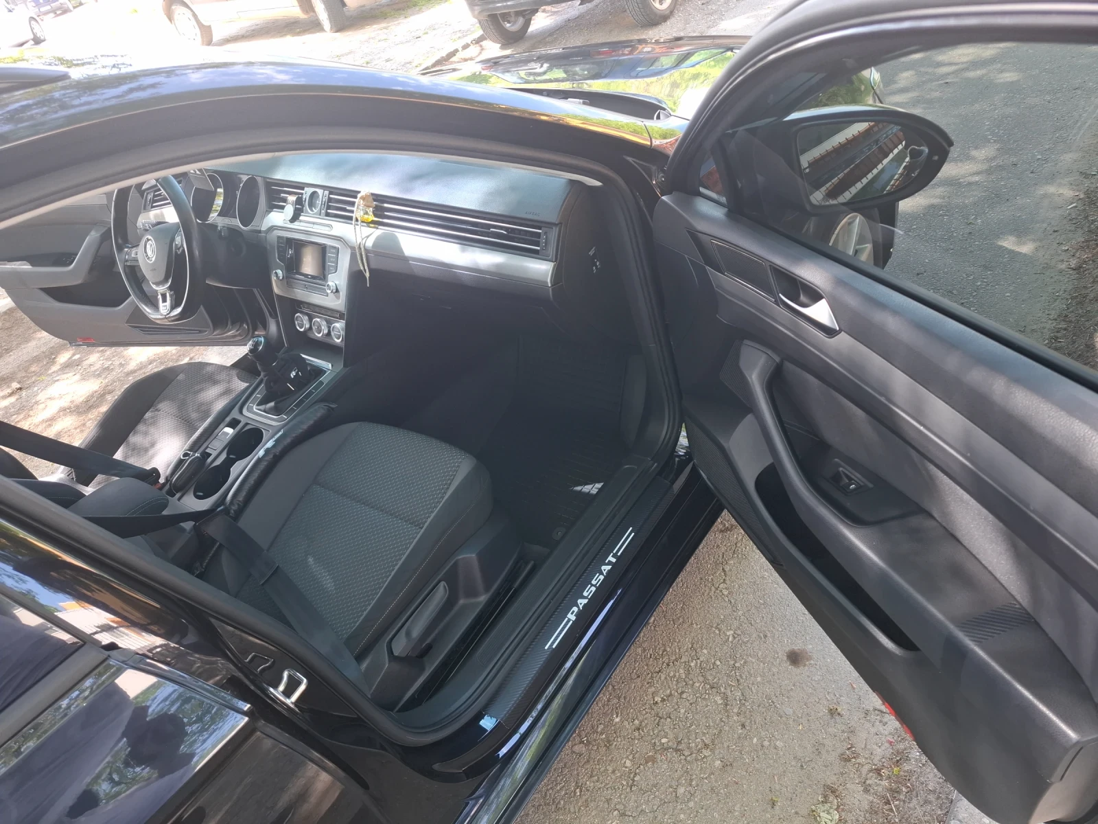 VW Passat 1.6TDI 2015, снимка 10 - Автомобили и джипове - 54399516