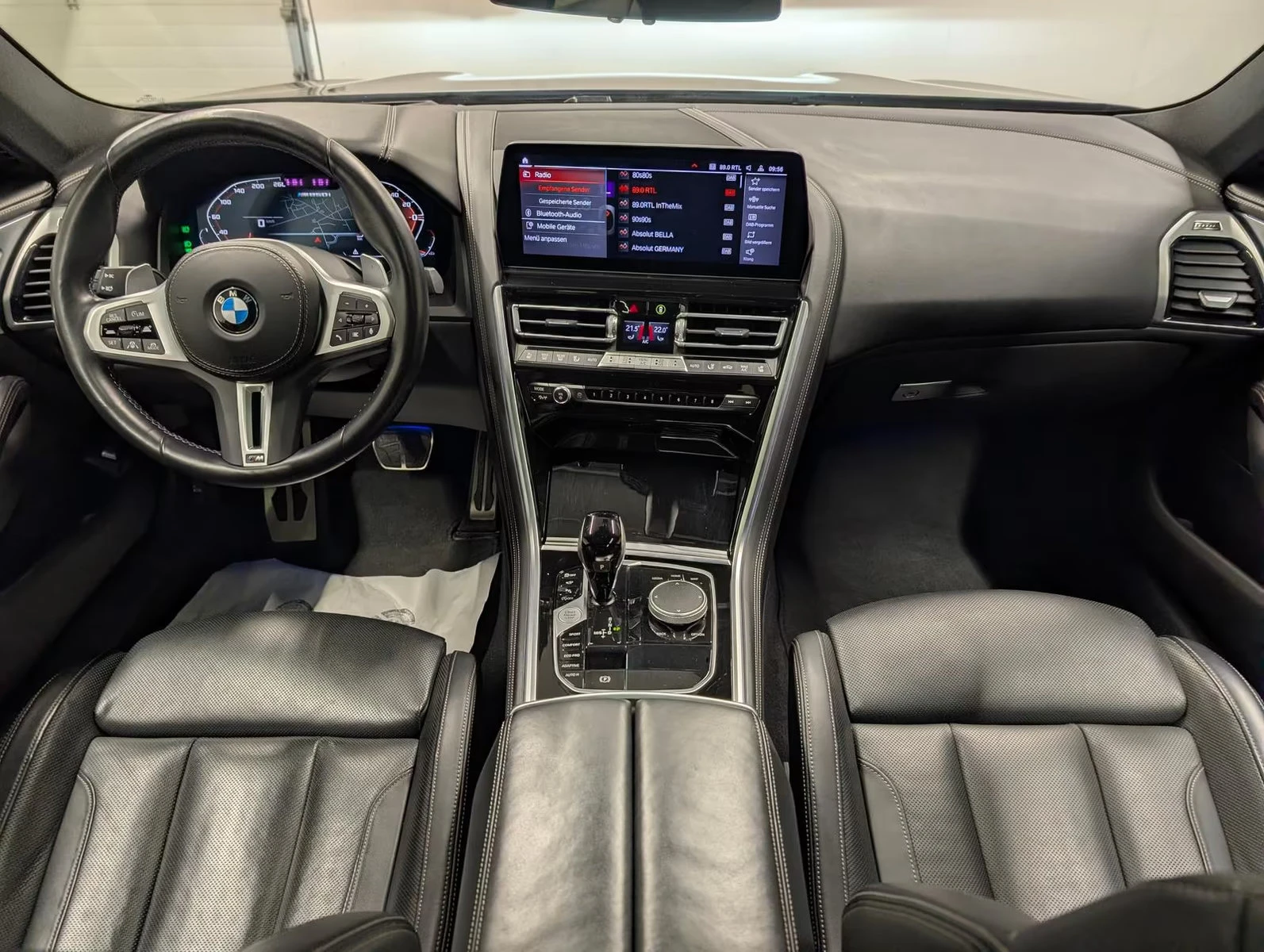 BMW 850 xDRIVE/GRANCOUPE/360/HUD/PANO/LASER/ACC/H&K/468z, снимка 9 - Автомобили и джипове - 54823259