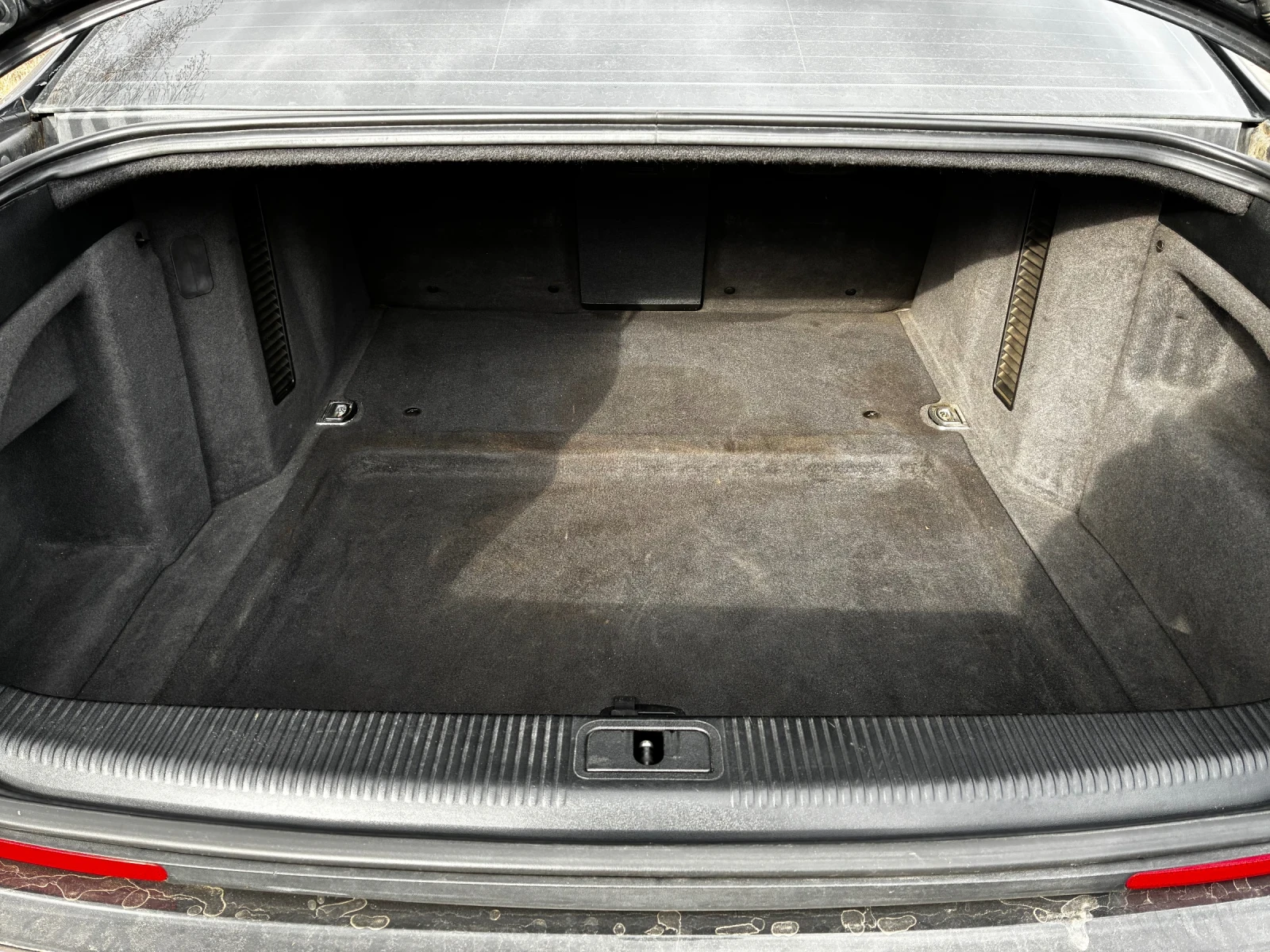 Audi A8, снимка 12 - Автомобили и джипове - 55160250