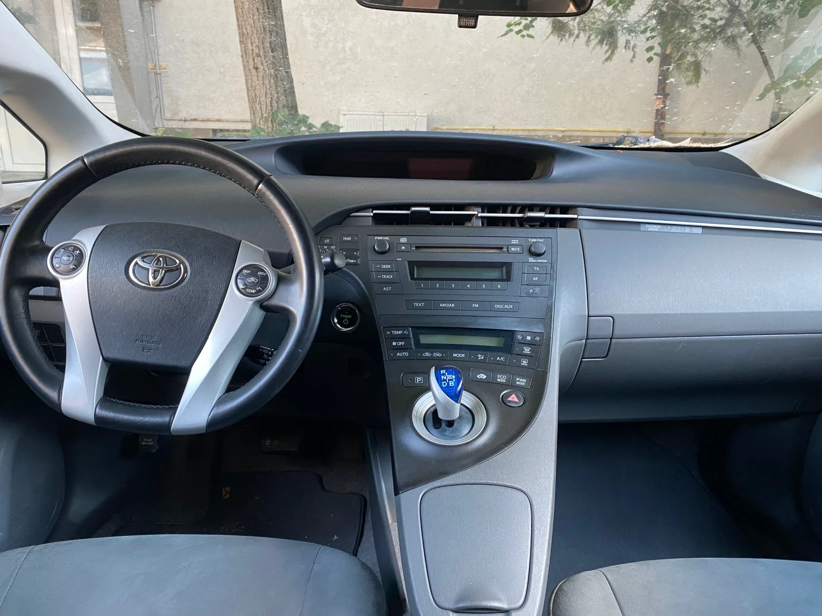 Toyota Prius, снимка 6 - Автомобили и джипове - 55236016