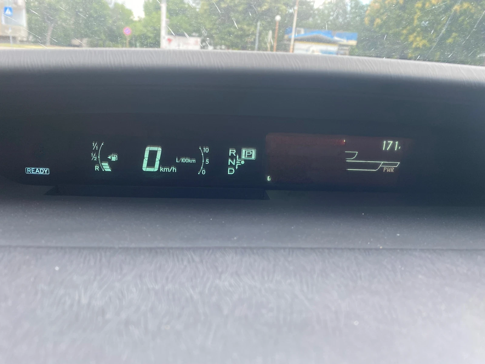 Toyota Prius, снимка 8 - Автомобили и джипове - 55236016