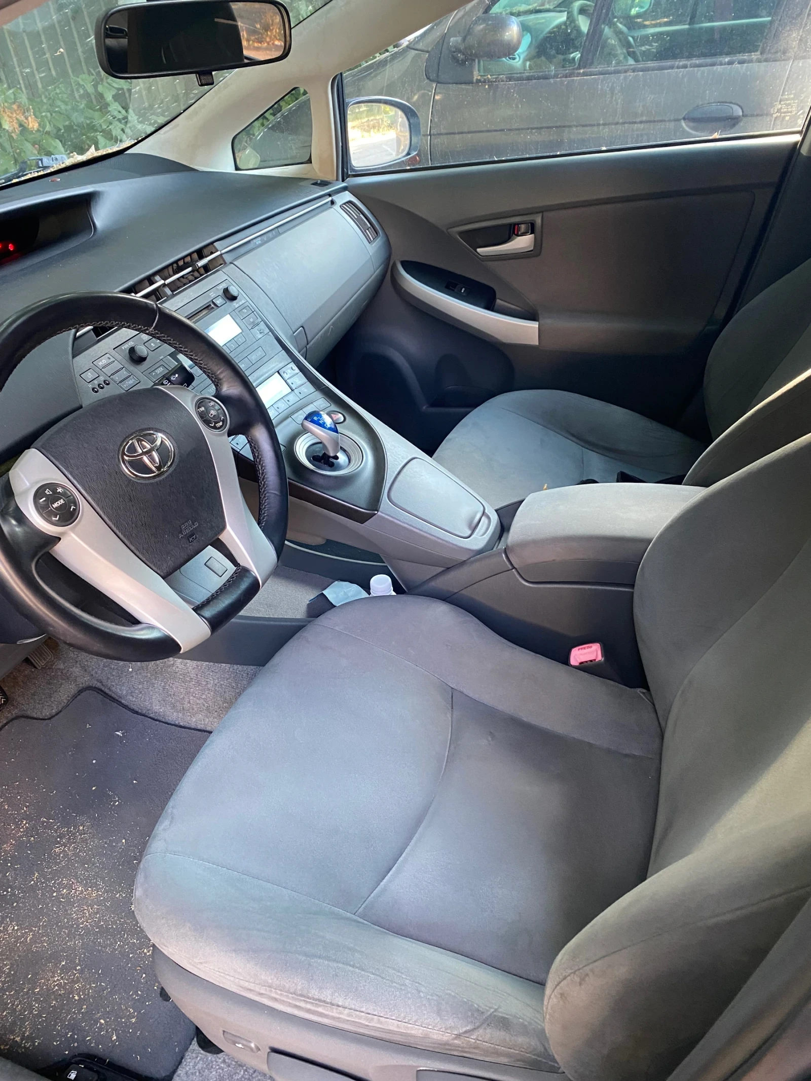 Toyota Prius, снимка 5 - Автомобили и джипове - 55236016