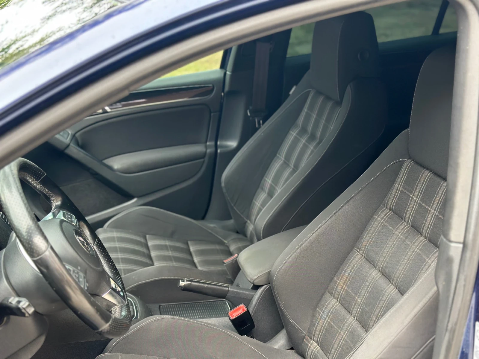 VW Golf, снимка 8 - Автомобили и джипове - 55375745