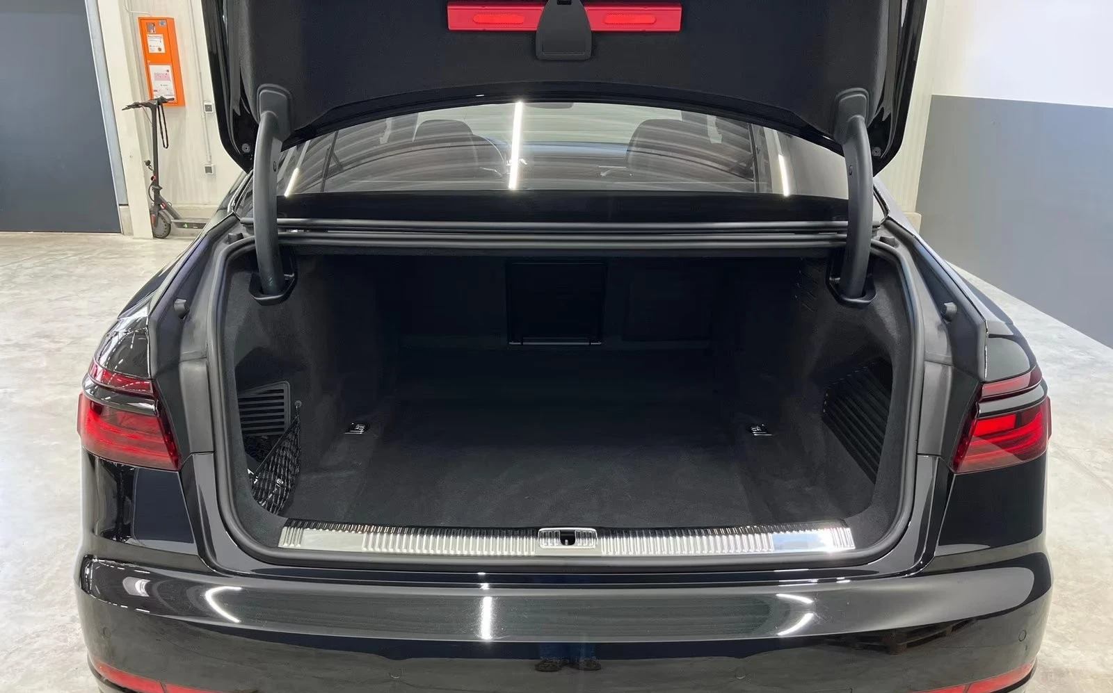 Audi A8 50 TDI / S-LINE / MATRIX / BLACK OPTIC / B&O/ HUD/, снимка 9 - Автомобили и джипове - 55989611