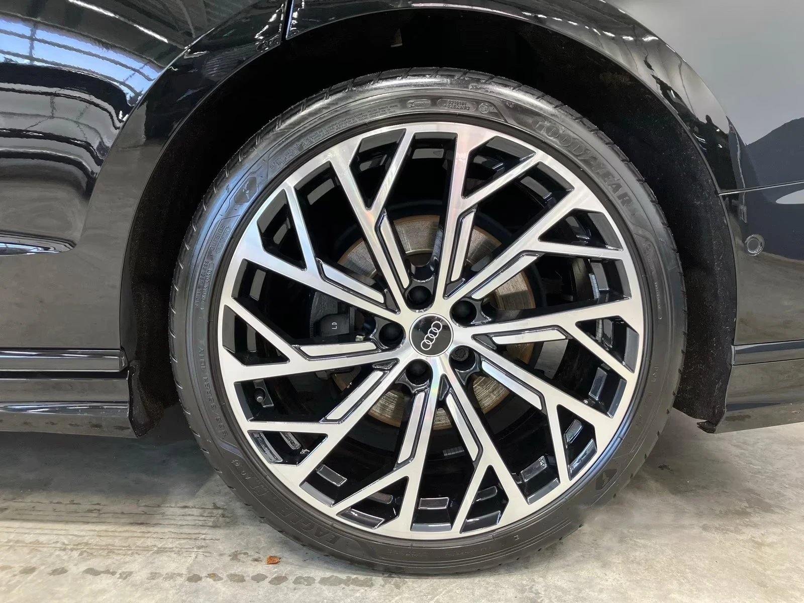Audi A8 50 TDI / S-LINE / MATRIX / BLACK OPTIC / B&O/ HUD/, снимка 4 - Автомобили и джипове - 55989611