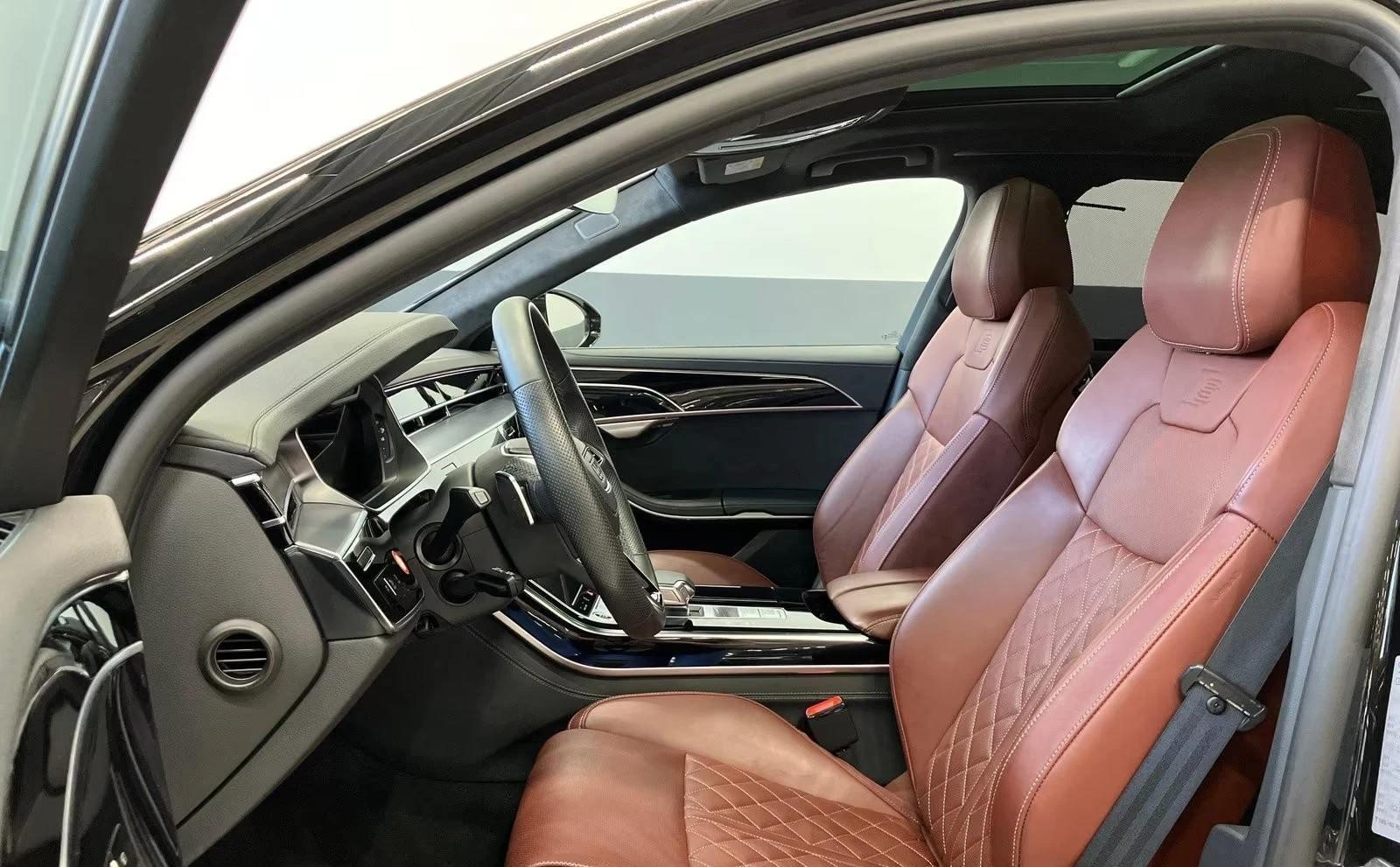 Audi A8 50 TDI / S-LINE / MATRIX / BLACK OPTIC / B&O/ HUD/, снимка 5 - Автомобили и джипове - 55989611
