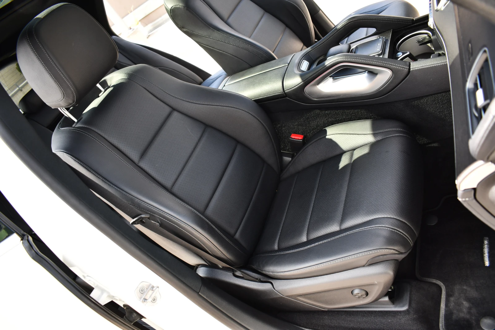 Mercedes-Benz GLE 450 4 MATIC, снимка 10 - Автомобили и джипове - 56259041