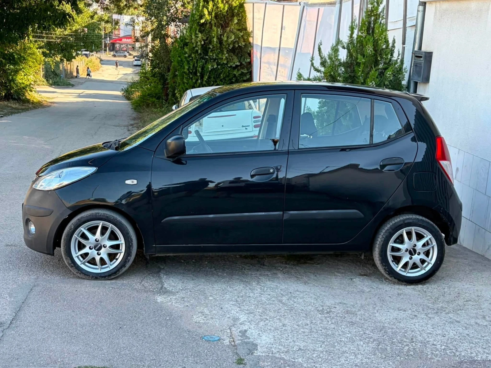 Hyundai I10 Колата е в много добро състояние, снимка 3 - Автомобили и джипове - 56285472