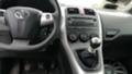Toyota Auris 1.3 i, снимка 6 - Автомобили и джипове - 34173010