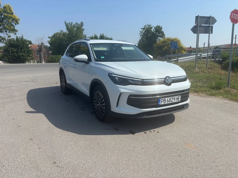 VW Tiguan 2.0 TDI Автомат, снимка 2 - Автомобили и джипове - 52112189
