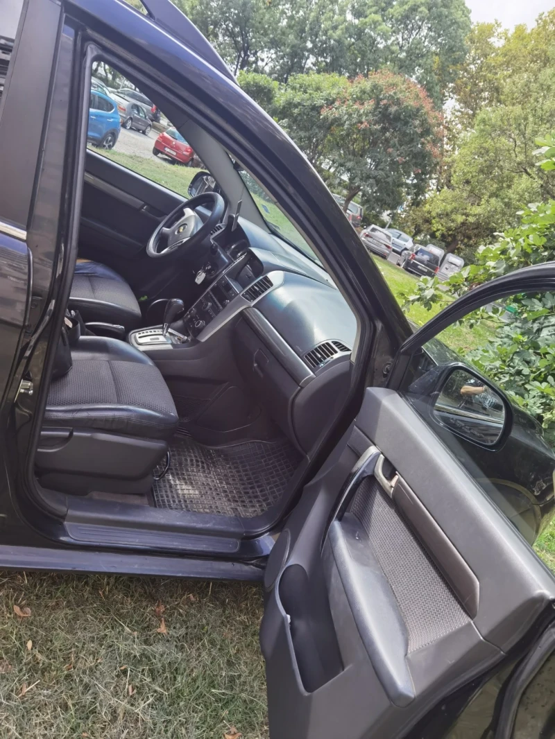 Chevrolet Captiva, снимка 8 - Автомобили и джипове - 52657198