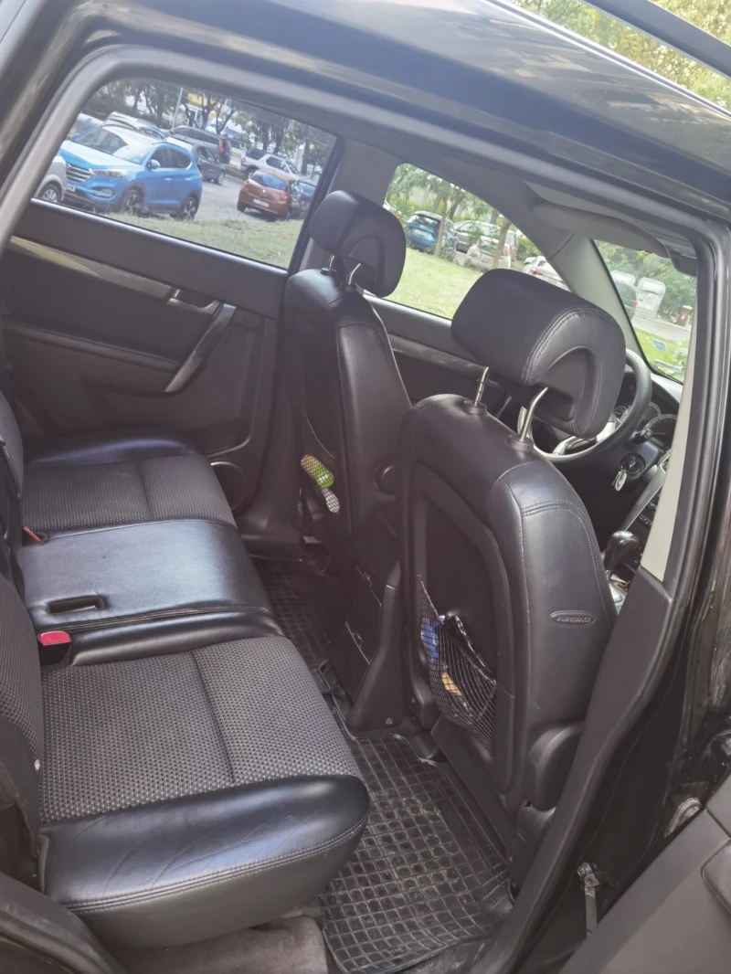 Chevrolet Captiva, снимка 6 - Автомобили и джипове - 52657198