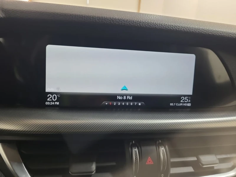 Alfa Romeo Stelvio * TI SPORT * CARFAX * БЕЗ ПЪРВОНАЧАЛНА ВНОСКА, снимка 10 - Автомобили и джипове - 52923667