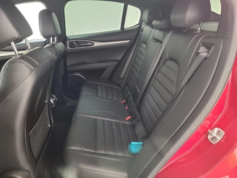 Alfa Romeo Stelvio * TI SPORT * CARFAX * БЕЗ ПЪРВОНАЧАЛНА ВНОСКА, снимка 13 - Автомобили и джипове - 52923667