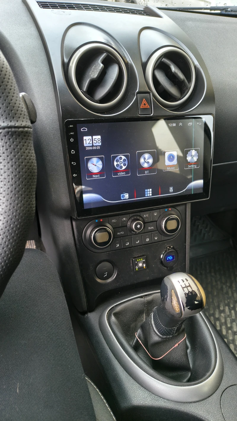 Nissan Qashqai 1.6, снимка 7 - Автомобили и джипове - 53033511