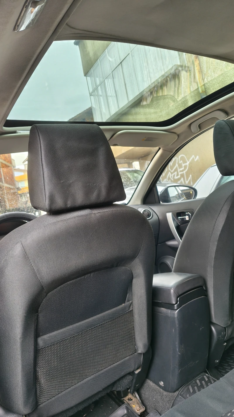 Nissan Qashqai 1.6, снимка 8 - Автомобили и джипове - 53033511