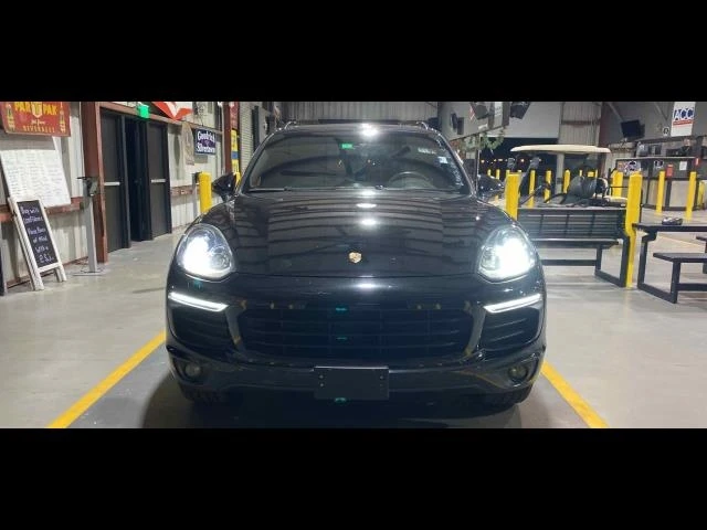 Porsche Cayenne  Platinum Edition, снимка 6 - Автомобили и джипове - 48584329