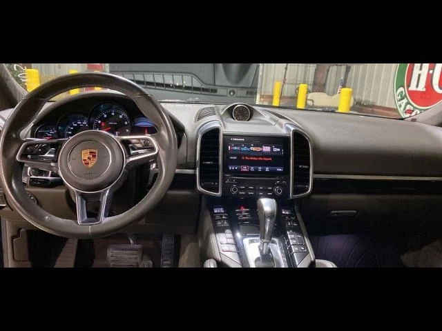 Porsche Cayenne  Platinum Edition, снимка 8 - Автомобили и джипове - 48584329