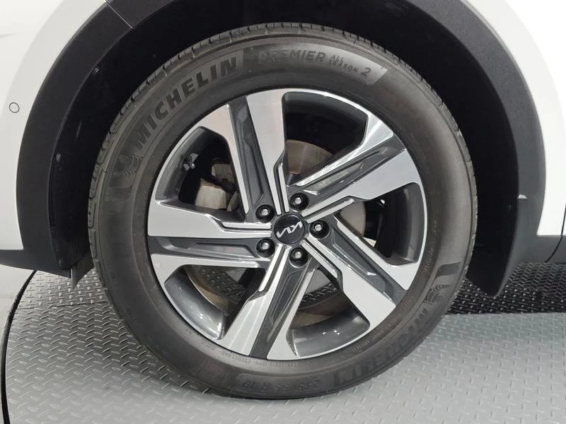 Kia Sorento HEV 1.6 4WD| 227к.с., снимка 4 - Автомобили и джипове - 56068469