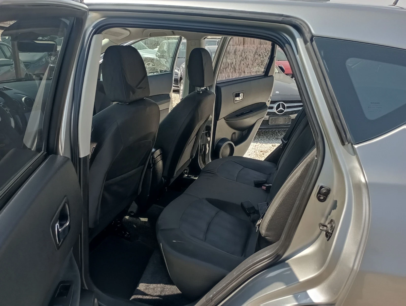 Nissan Qashqai 1.5DCI, 6 скорости, Италия  - изображение 9