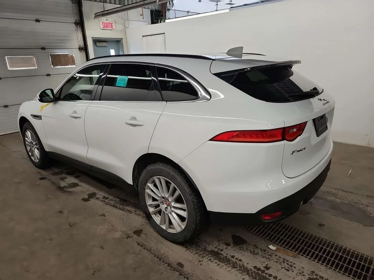 Jaguar F-PACE * 35T PRESTIGE * CARFAX * ЦЕНА ДО БГ, снимка 5 - Автомобили и джипове - 54082074